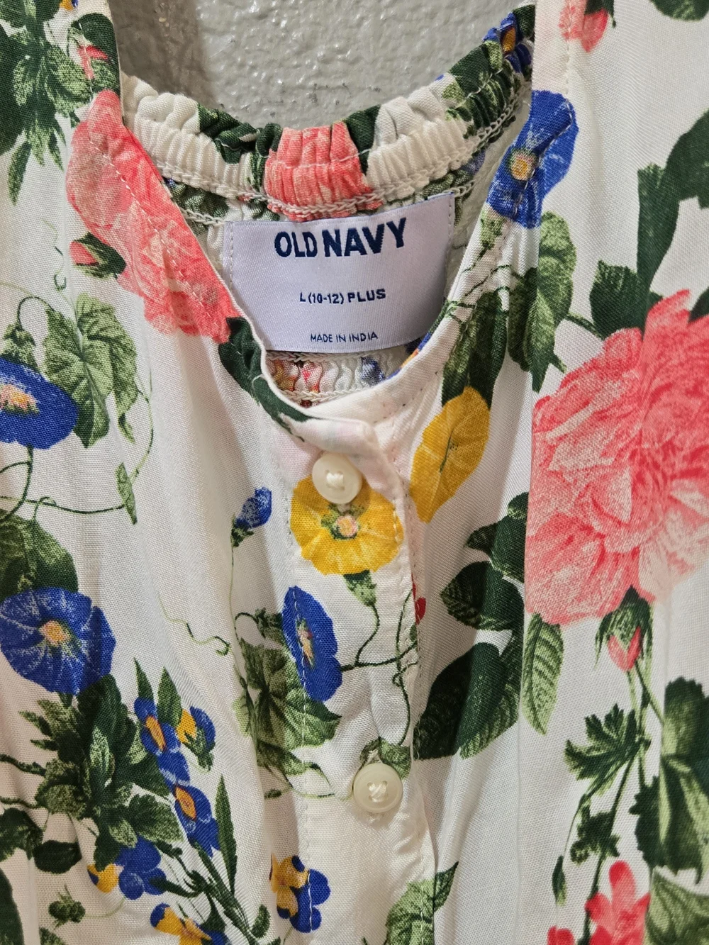 Bundle of Girls Old Navy Dresses - Floral Button-Front and Black Daisy XL Plus
